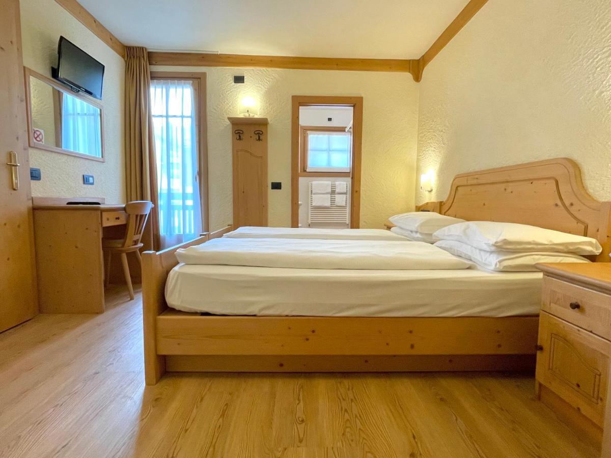 Hotel Helvetia 리비뇨 외부 사진