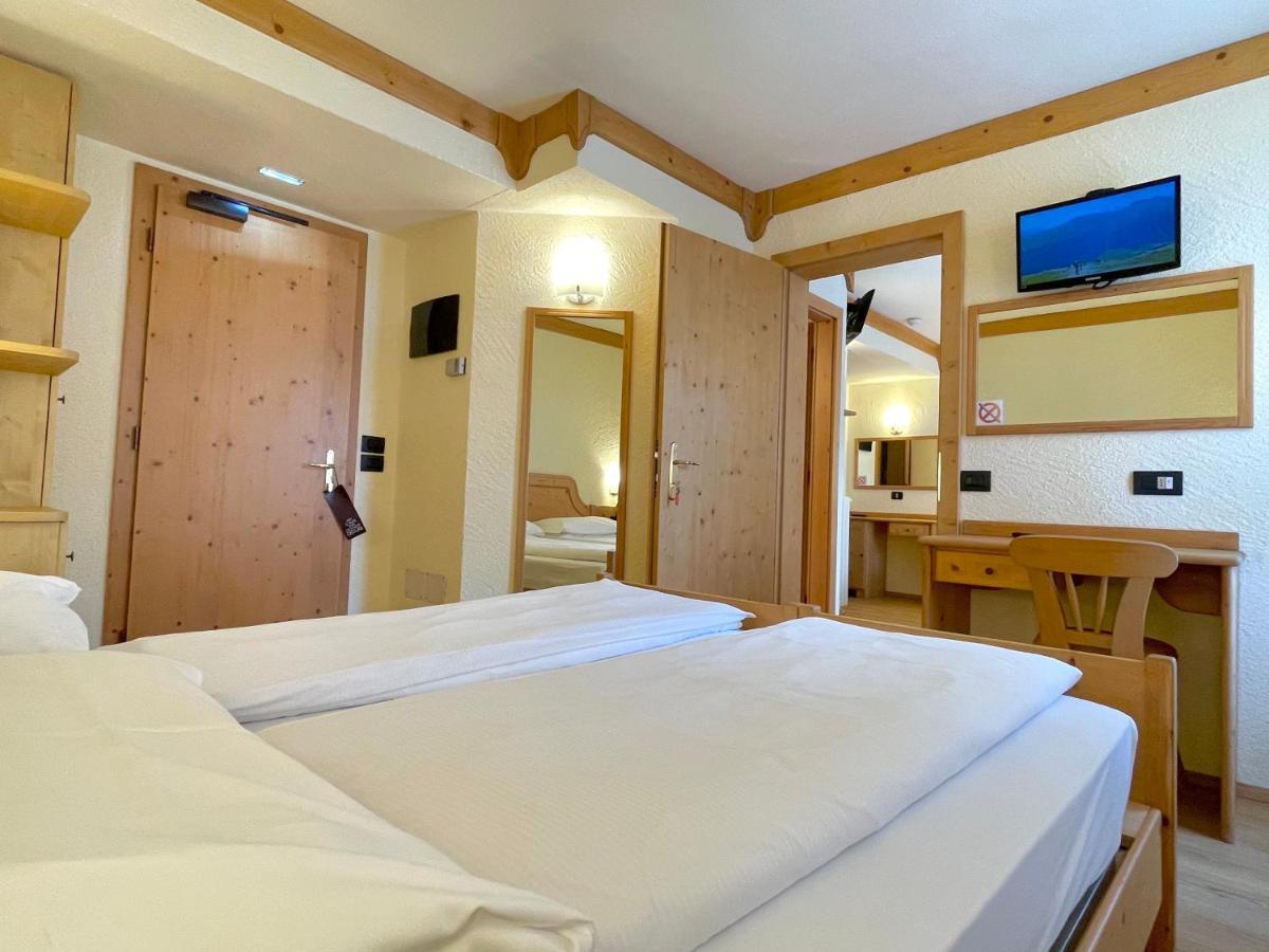 Hotel Helvetia 리비뇨 외부 사진