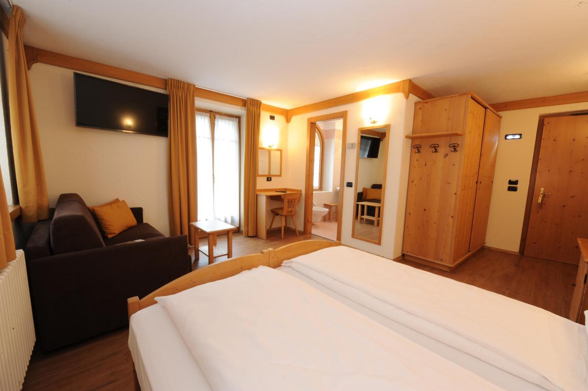 Hotel Helvetia 리비뇨 외부 사진